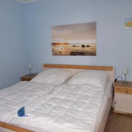 Holiday Apartment With 2 Bedrooms * Neuhaus (Mecklenburg-Vorpommern)