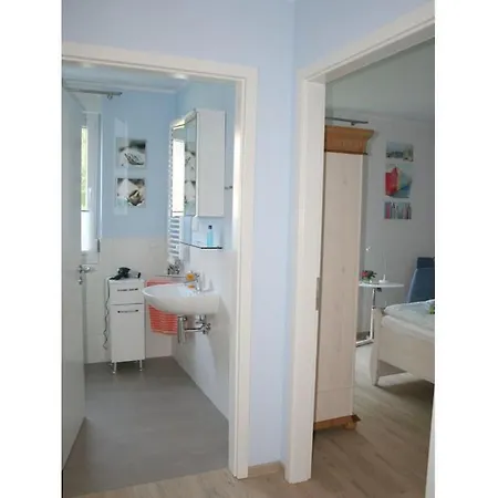 With 2 Bedrooms بيت للعطل *