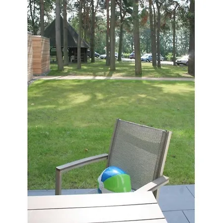 Holiday Apartment With 2 Bedrooms *